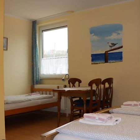 Logia Hotel Garni Neuharlingersiel Bagian luar foto