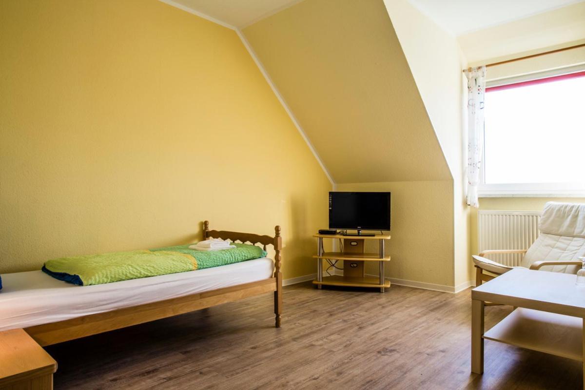 Logia Hotel Garni Neuharlingersiel Bagian luar foto