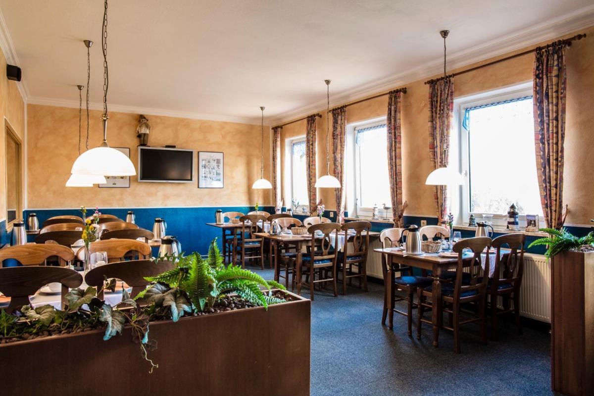Logia Hotel Garni Neuharlingersiel Bagian luar foto