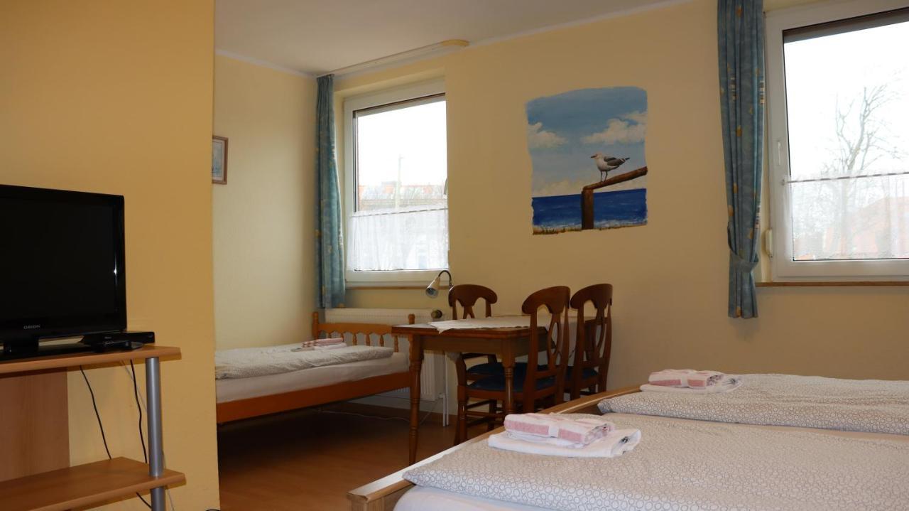 Logia Hotel Garni Neuharlingersiel Bagian luar foto